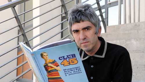 Valladolid, 20/5/2010. Alex Cooper presentando su libro "Club 45". Foto Ricardo Otazo.